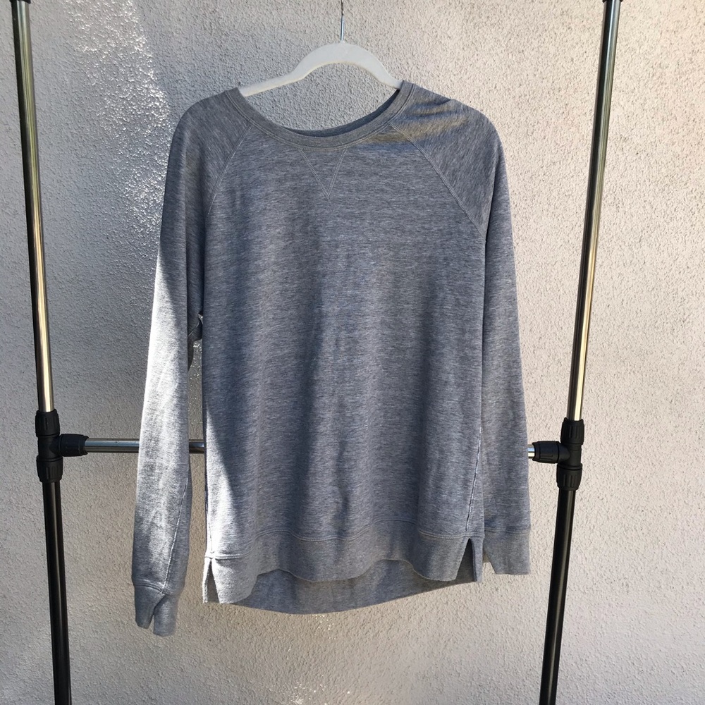 LULULEMON REVERSIBLE CREWNECK